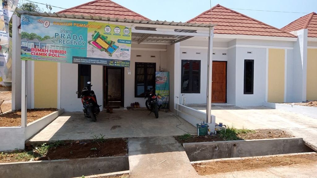 foto tampak rumah tipe 27/60 perumahan PRADA REGENCY