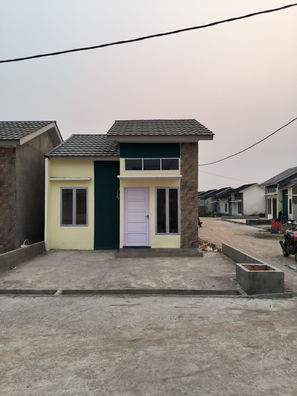 foto contoh rumah perumahan Grand Batiq Regency 1 tahap 3