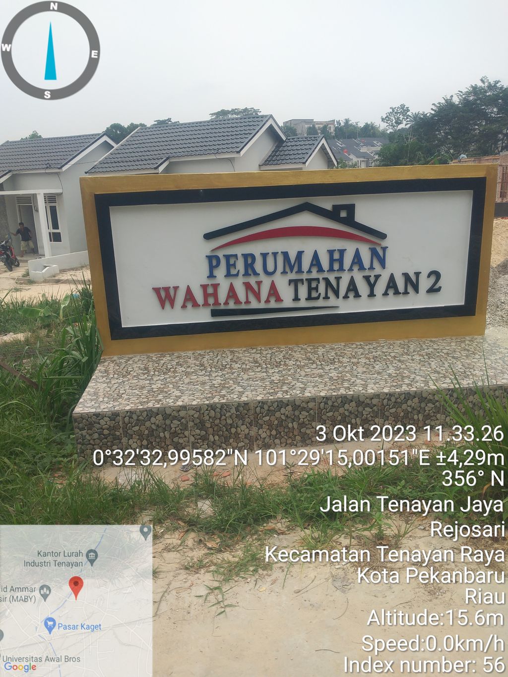 foto gerbang perumahan WAHANA TENAYAN 2
