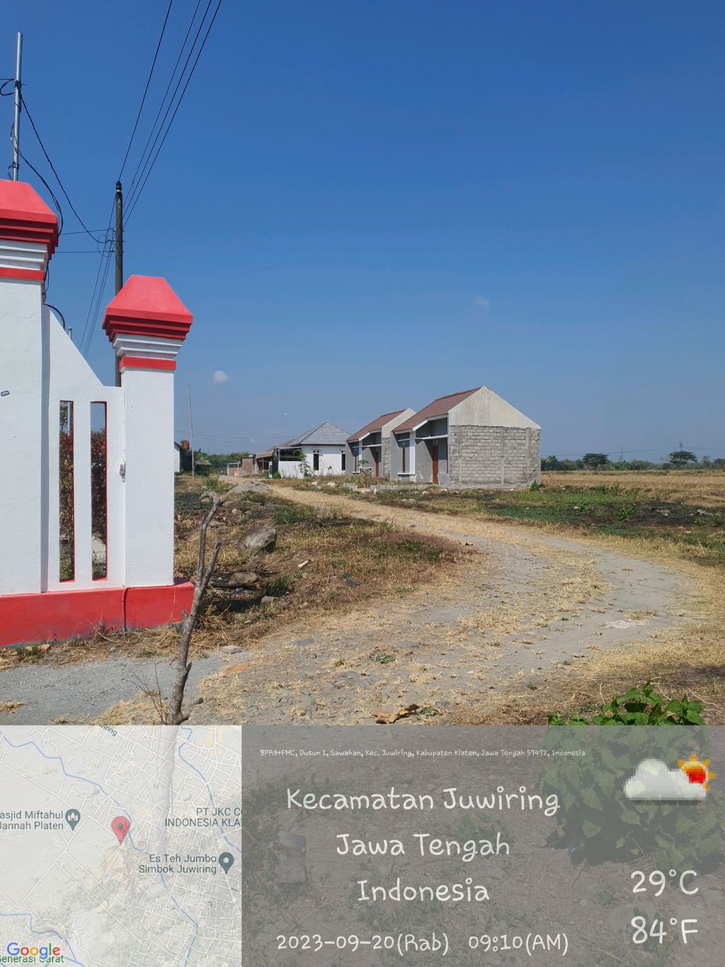 foto gerbang perumahan Griya Sawahan Asri Juwiring