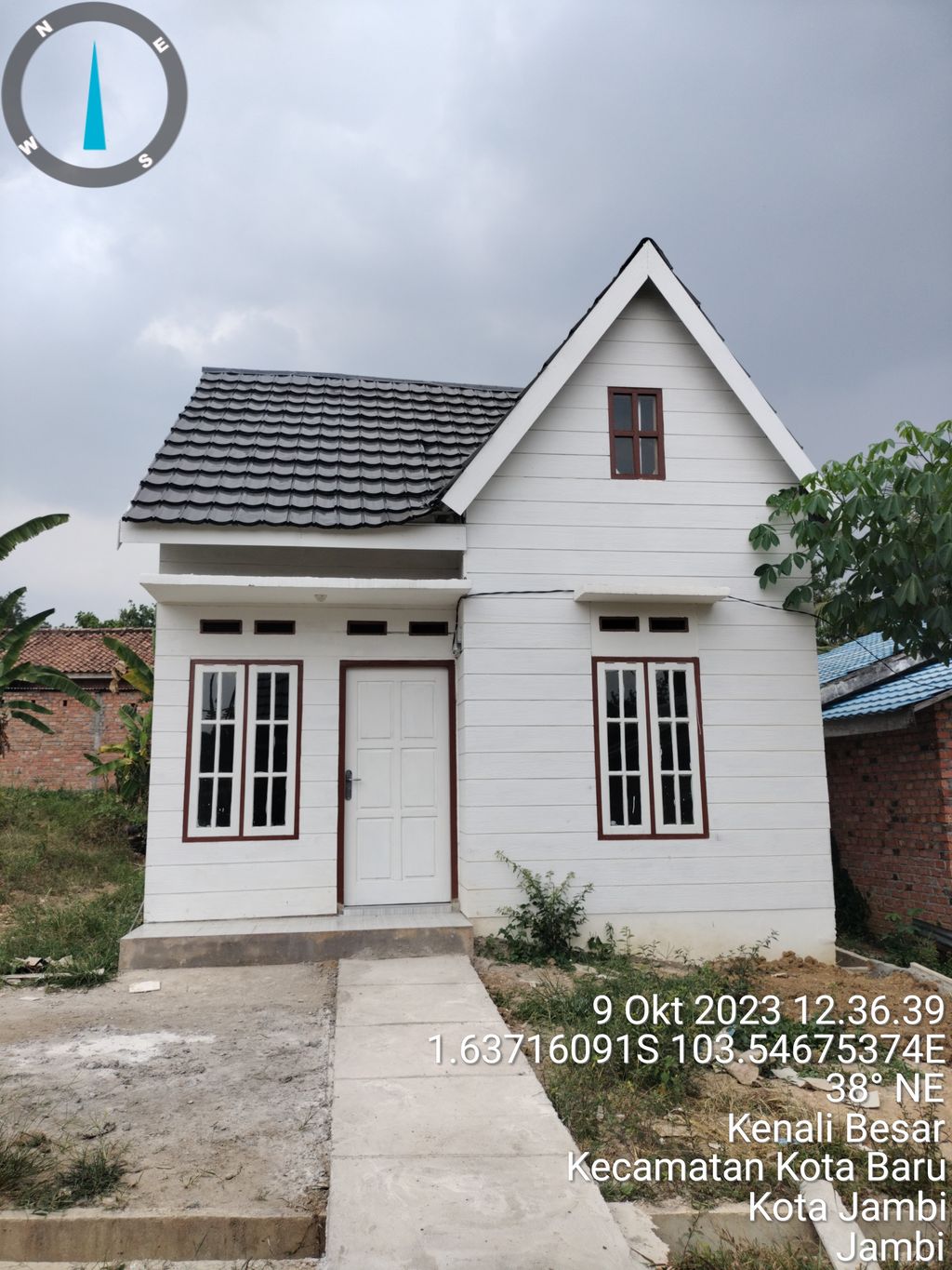 foto contoh rumah perumahan GRAHA LARASATI 3