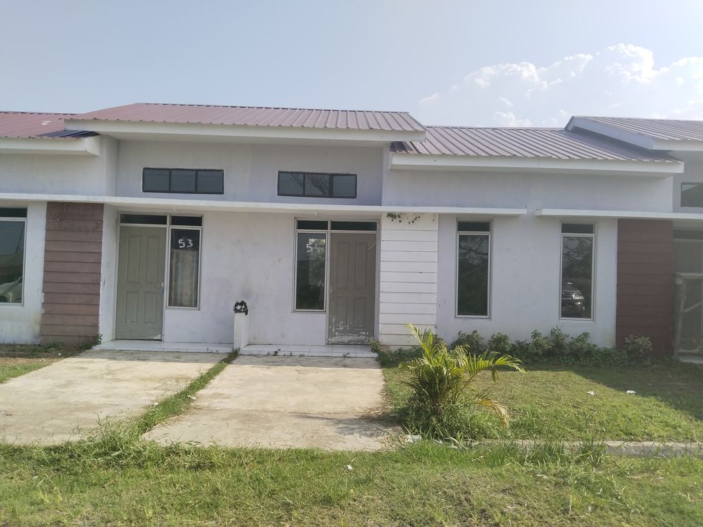 foto contoh rumah perumahan GRIYA MARTUBUNG II