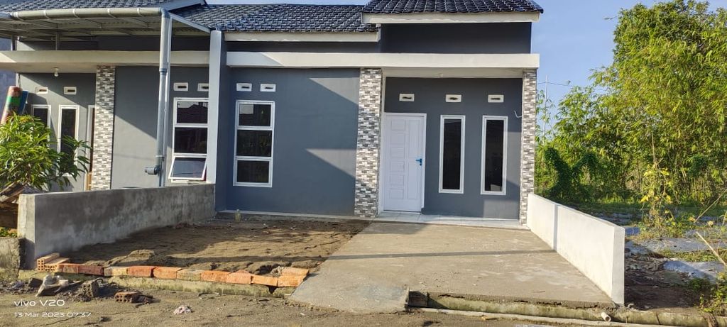 foto tampak rumah tipe 36/96 perumahan Sriwijaya Cluster Borang
