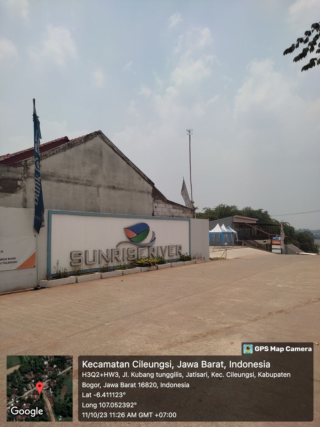 foto gerbang perumahan SUNRISE RIVER EXT 1