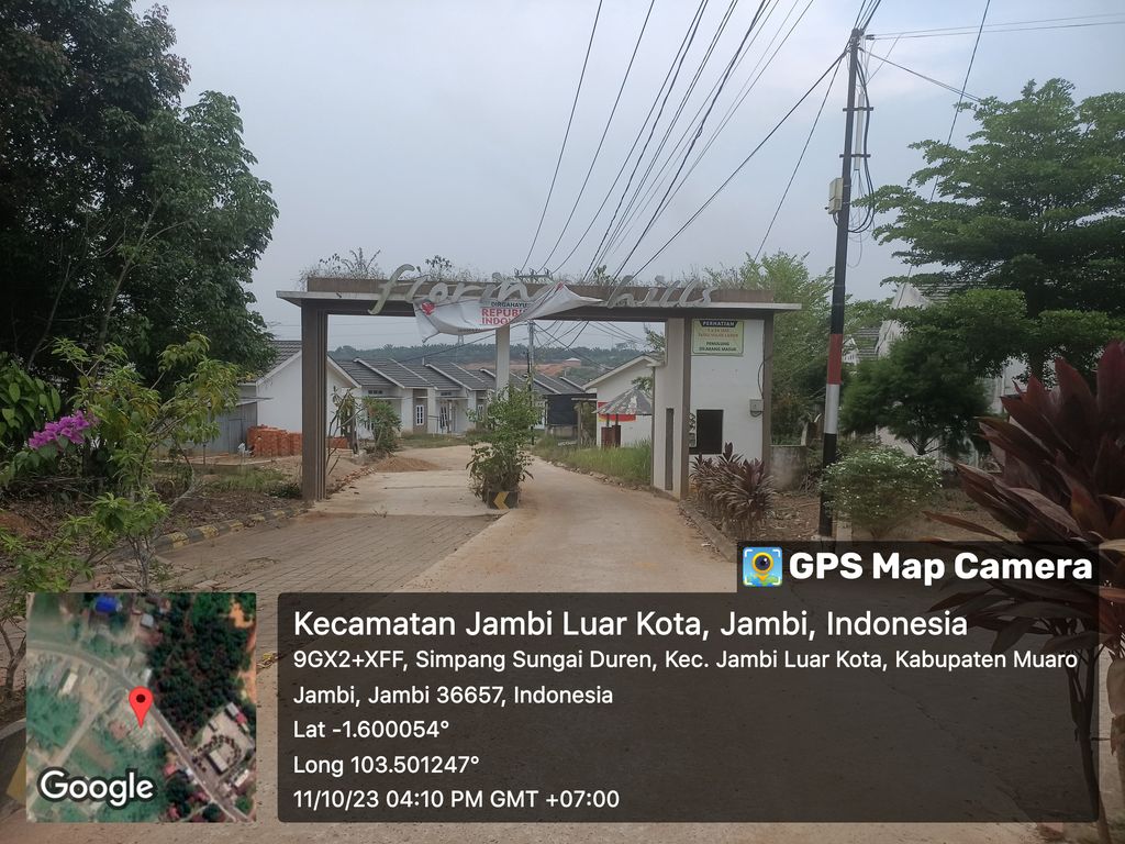 foto gerbang perumahan FLORINA HILLS II