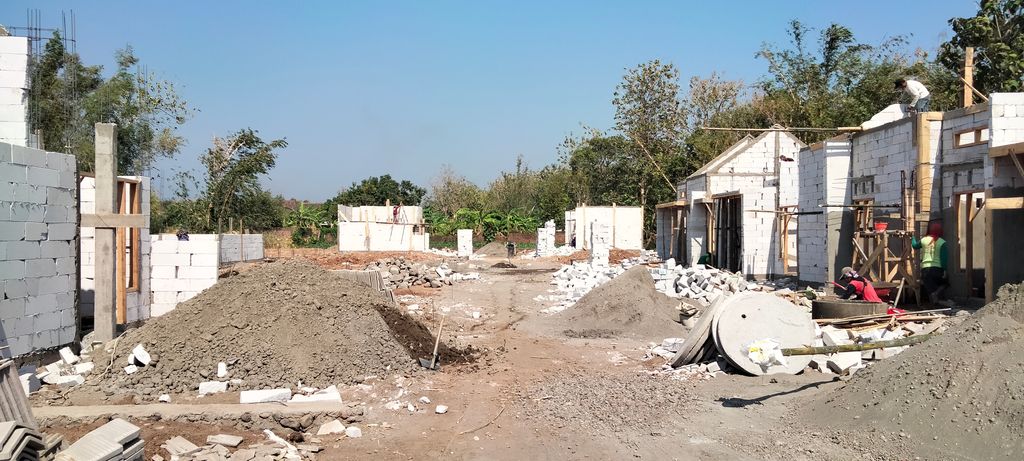 foto posisi tengah perumahan GRIYA GROGOL RESIDENCE