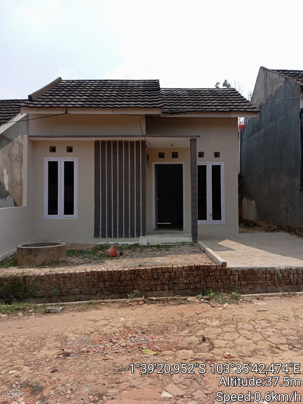 foto contoh rumah perumahan GRIYA LESTARI