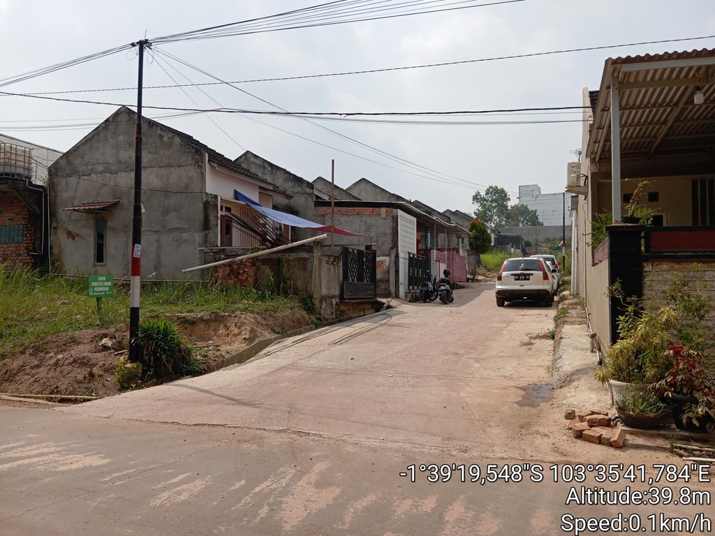 foto gerbang perumahan GRIYA LESTARI
