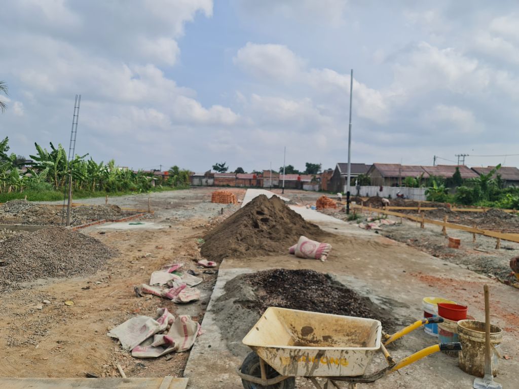 foto posisi tengah perumahan GRIYA KARUNIA PERMAI