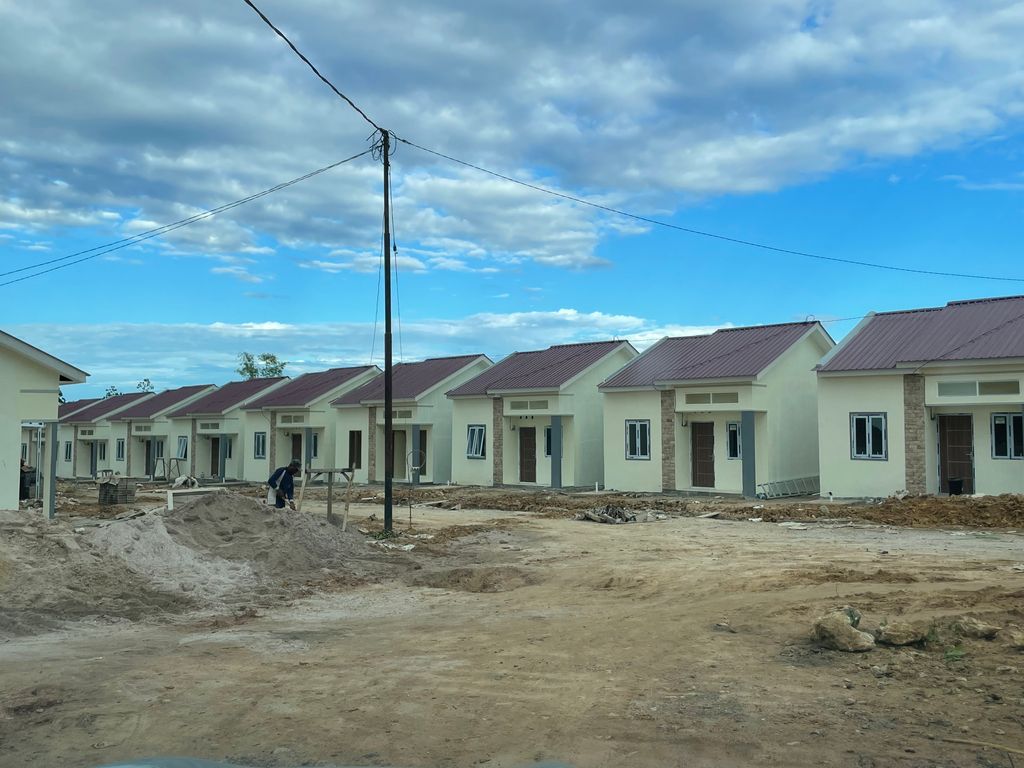 foto contoh rumah perumahan BORNEO RESIDENCE 3