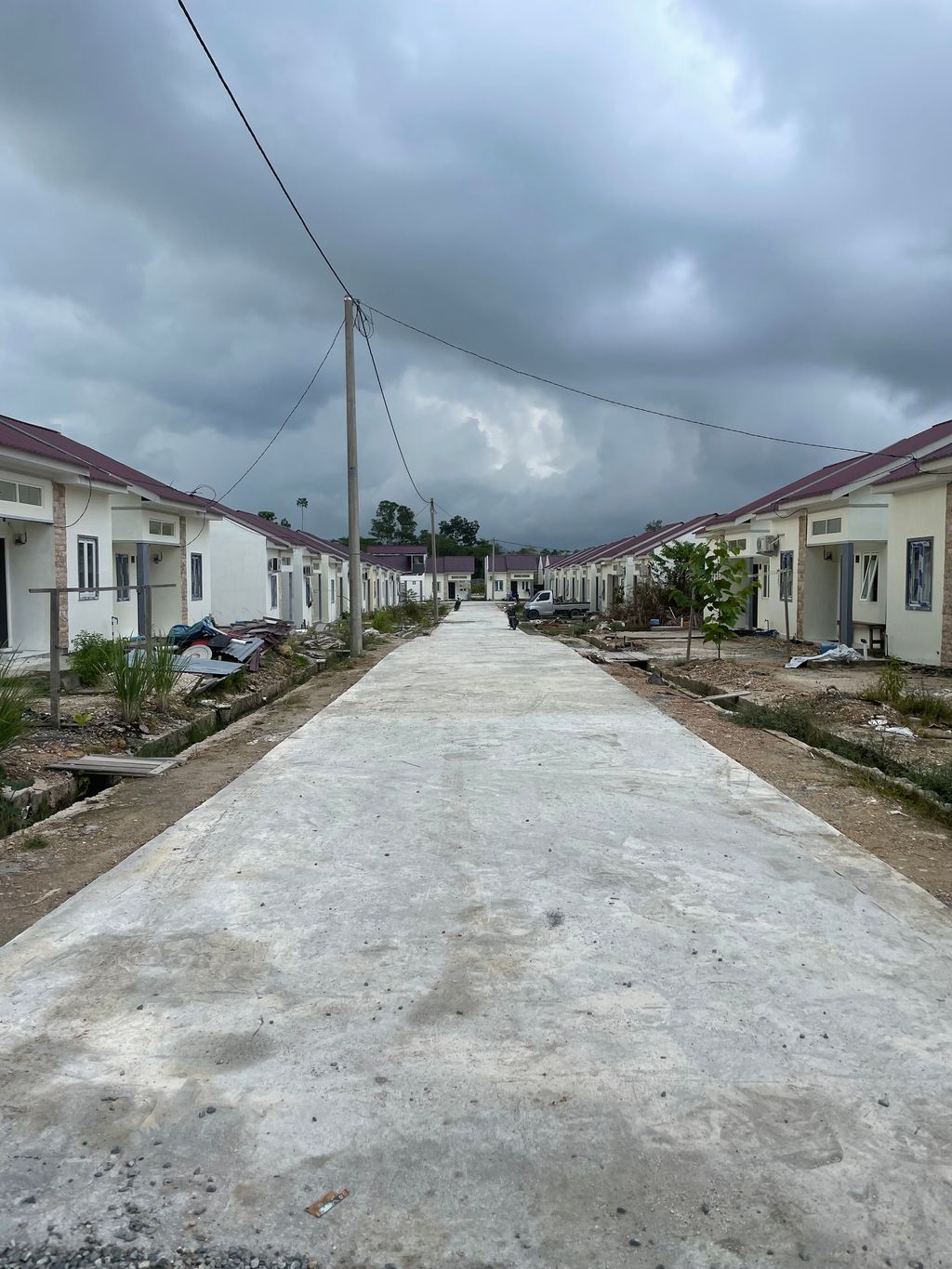 foto posisi tengah perumahan BORNEO RESIDENCE 3