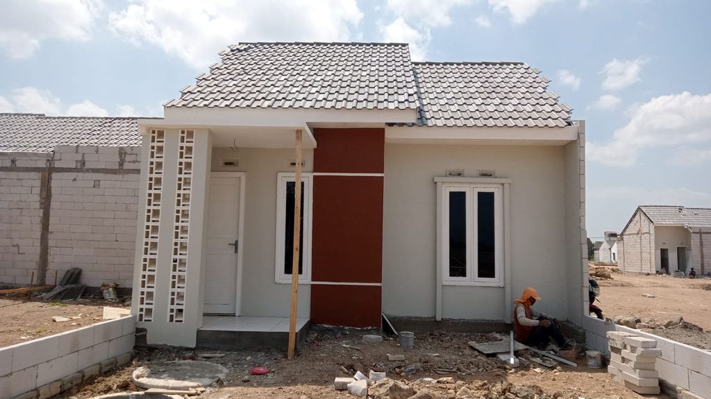 foto tampak rumah tipe Yura Regency Kras perumahan YURA REGENCY KRAS