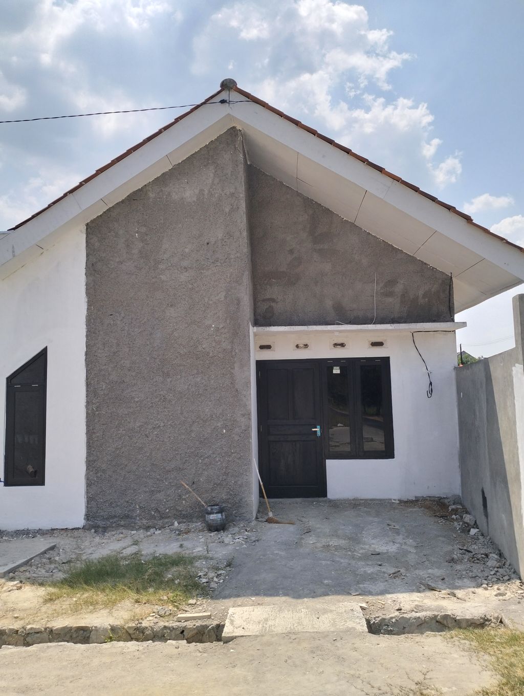 foto contoh rumah perumahan Perumahan Ndalem Ayu
