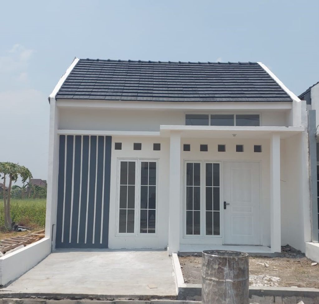 foto tampak rumah tipe Subsidi perumahan Bendung Regency Cluster Puri Kertajaya