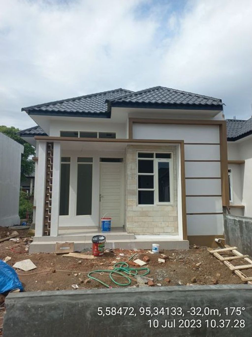 foto tampak rumah tipe subsidi perumahan MEDINA RESIDENCE 4.1