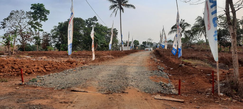 foto gerbang perumahan PURI WIRADADI 3