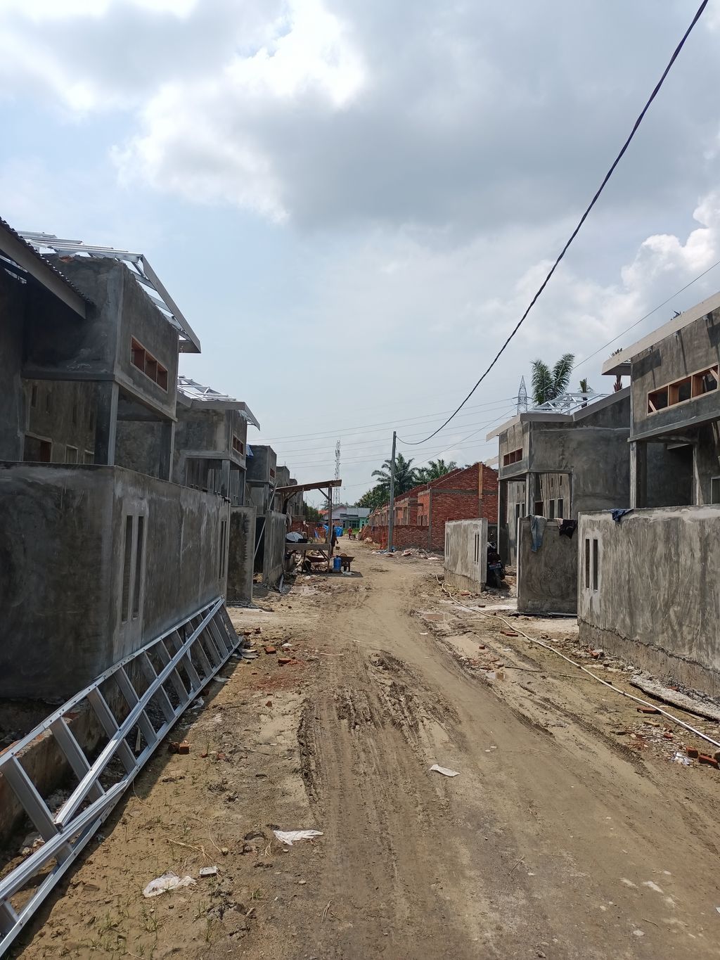 foto posisi tengah perumahan ANGKASA RESIDENCE 2