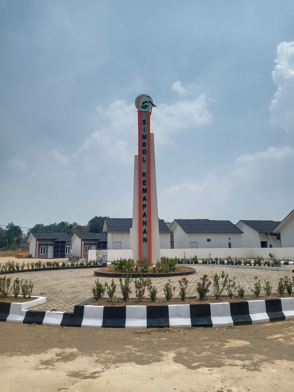 foto gerbang perumahan GRAND CITRA MANDIRI RESIDENCE