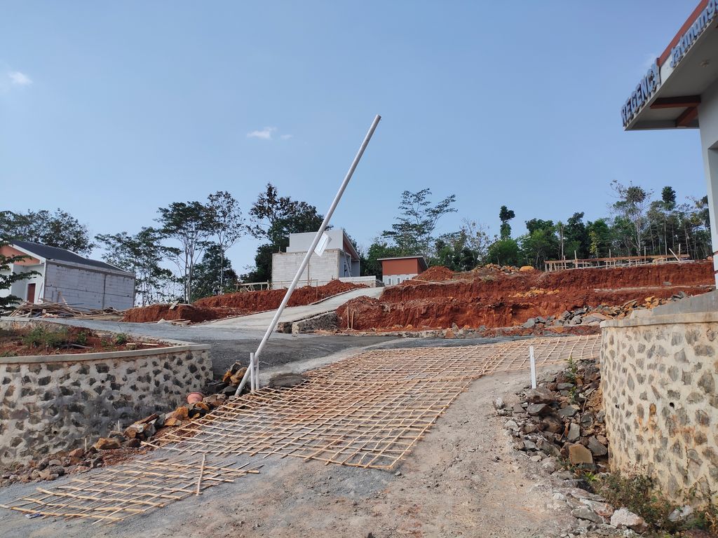 foto gerbang perumahan SHAKILA REGENCY