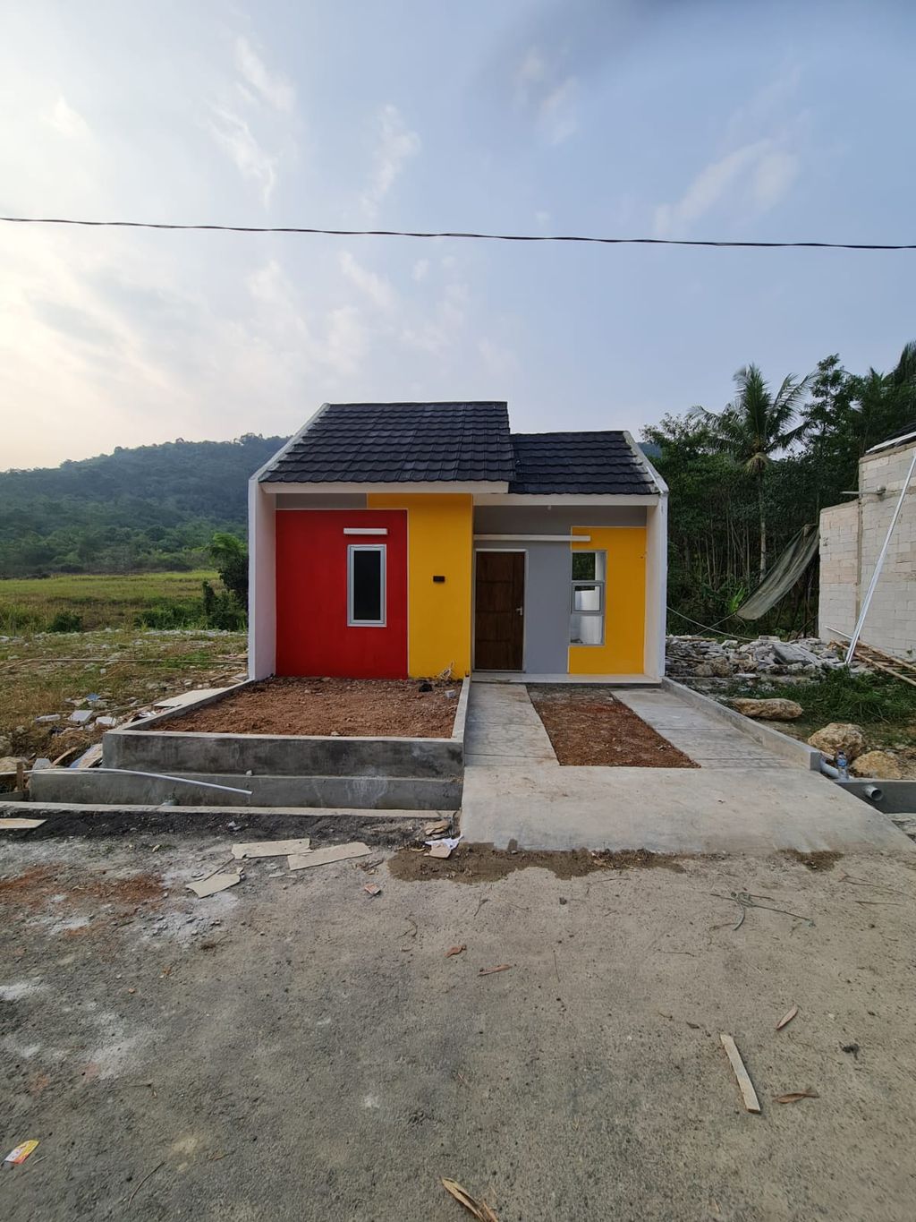 foto tampak rumah tipe Subsidi perumahan PERUMAHAN YATRA GRIYA SIBANTENG
