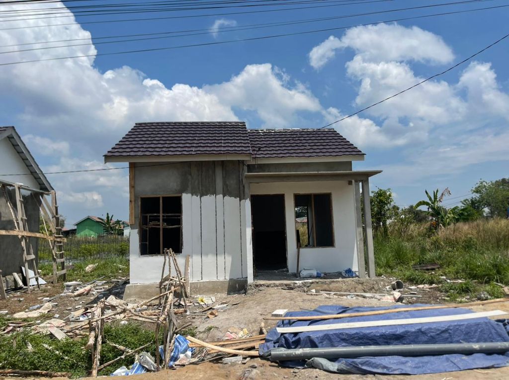 foto contoh rumah perumahan Kurnia Permai Lestari