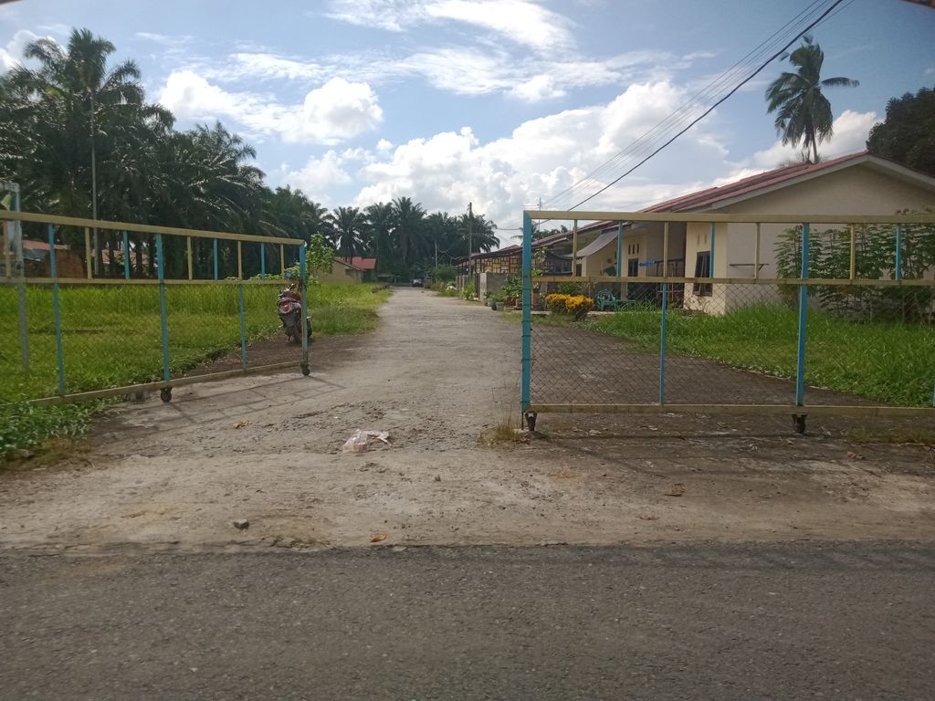 foto gerbang perumahan RUMAH SEJAHTERA KINIBALU.