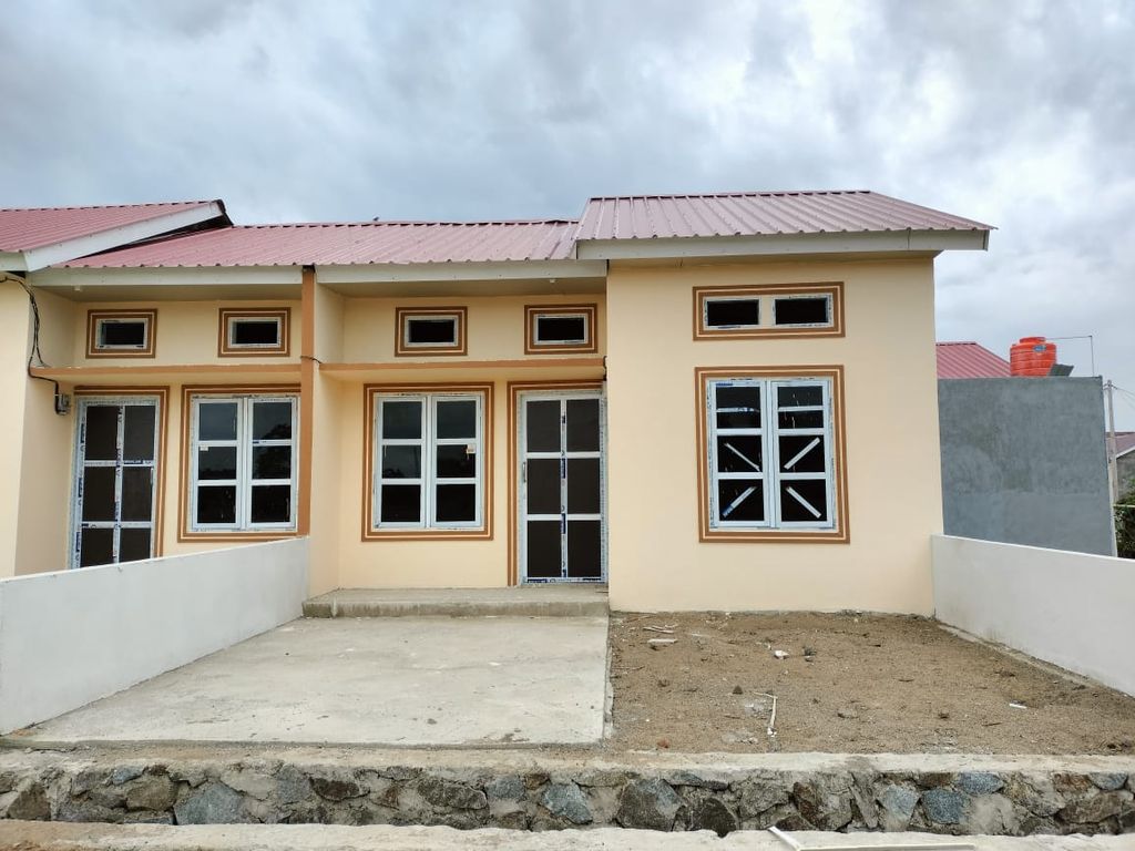 foto tampak rumah tipe 36 perumahan Villasmas Polewali Mandar