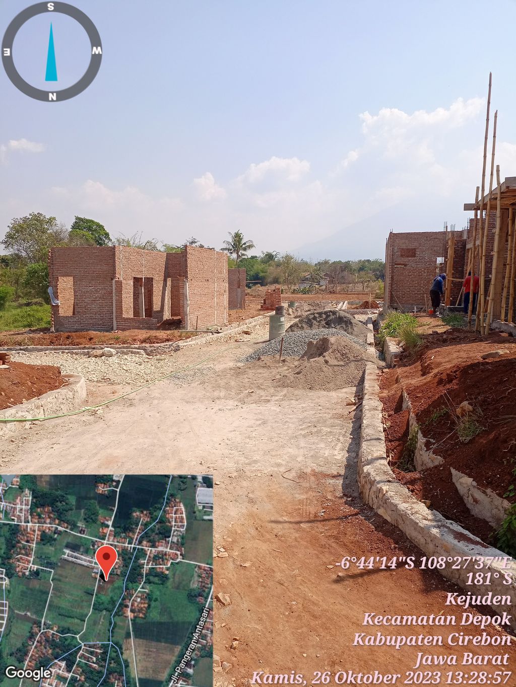 foto posisi tengah perumahan PESONA MEGA PERMAI KEJUDEN