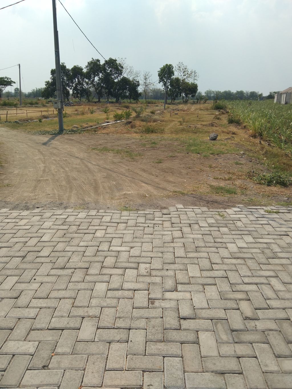 foto gerbang perumahan TANJUNGAN INDAH 3