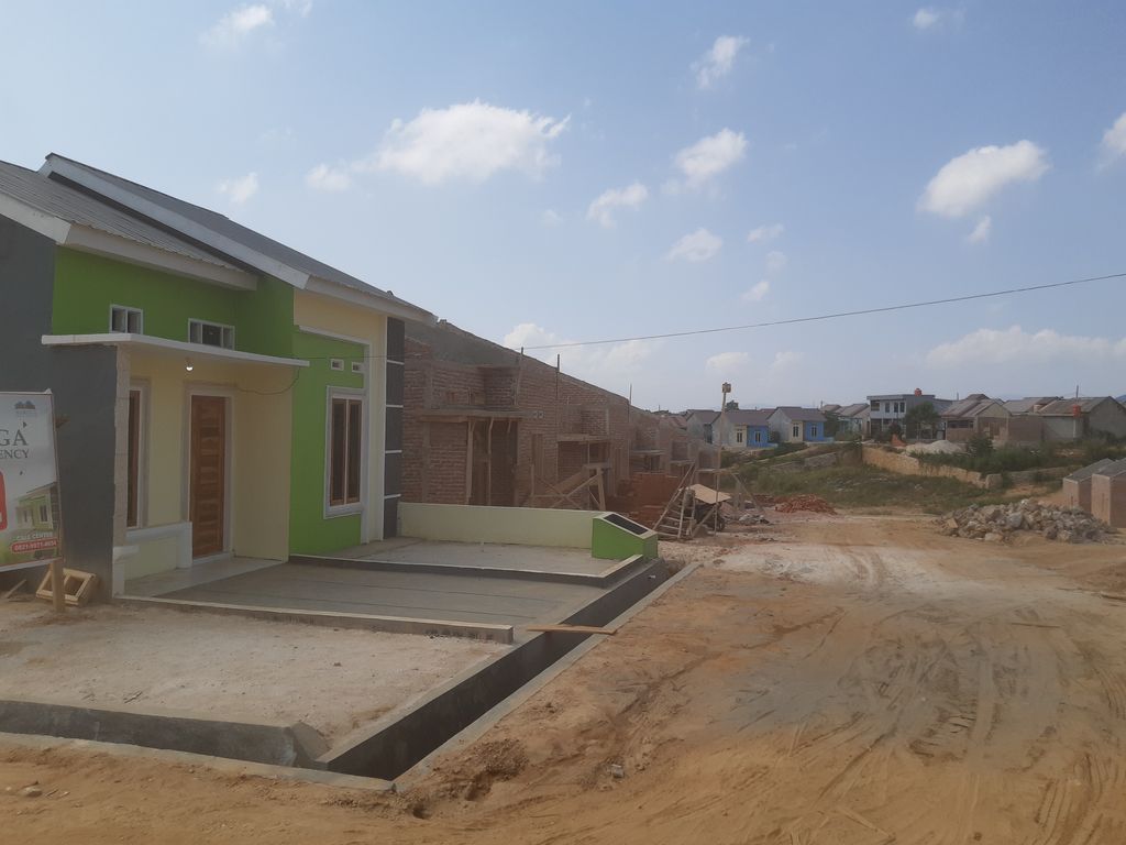foto posisi tengah perumahan PERUMAHAN BARUGA REGENCY