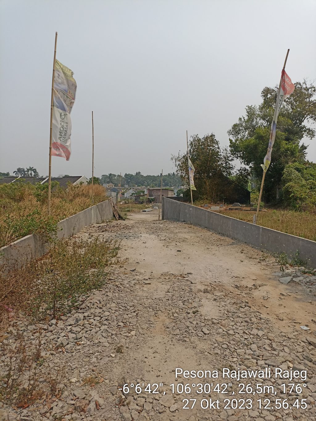 foto gerbang perumahan Pesona Rajawali Rajeg