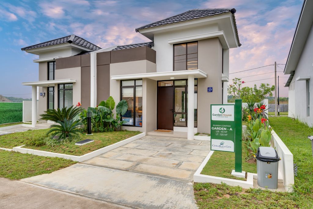 foto tampak rumah tipe Garden A Rumah Contoh perumahan CitraRaya City Cluster Citra Bukit Raya