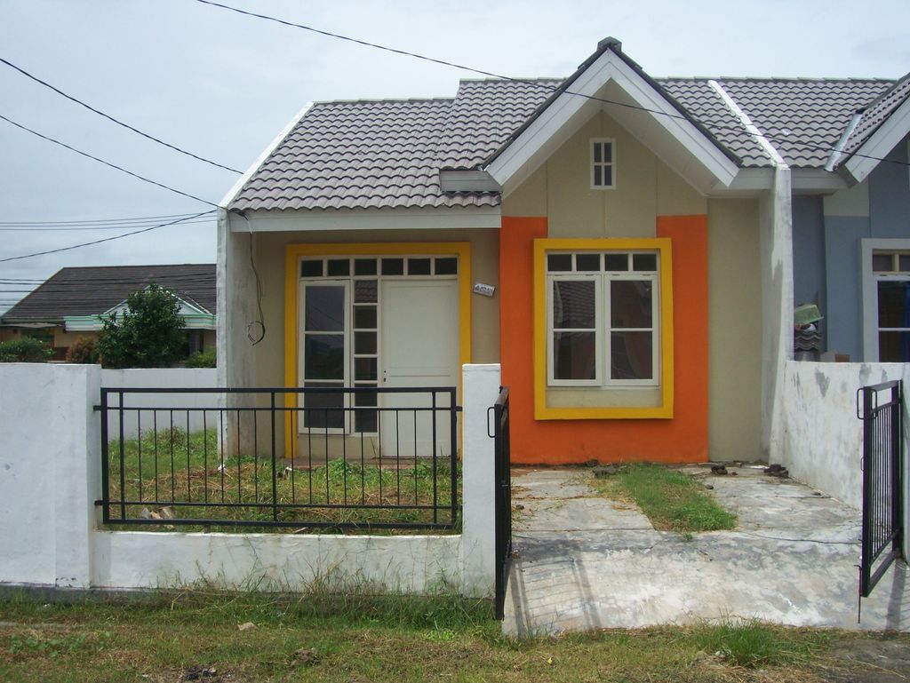 foto tampak rumah tipe OLIVINE perumahan PERMATA TANGERANG