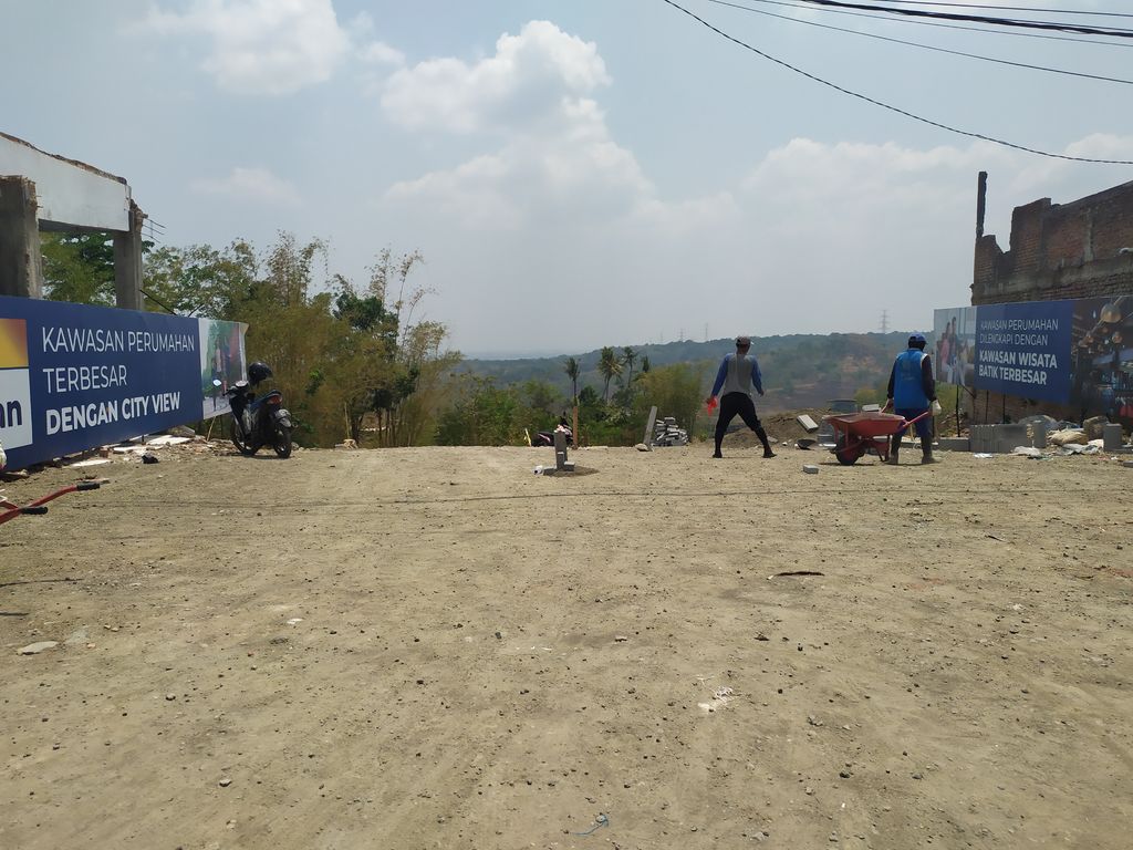 foto posisi tengah perumahan TRUSMILAND KAYANGAN