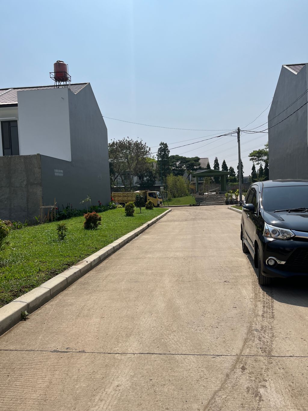 foto posisi tengah perumahan TAMAN KOPO INDAH V GARDENVILLE