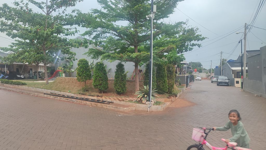 foto posisi tengah perumahan PALM PARUNG RESIDENCE TAHAP 2