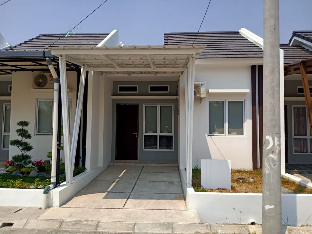 foto tampak rumah tipe E Blok I25 perumahan Graha Mirai