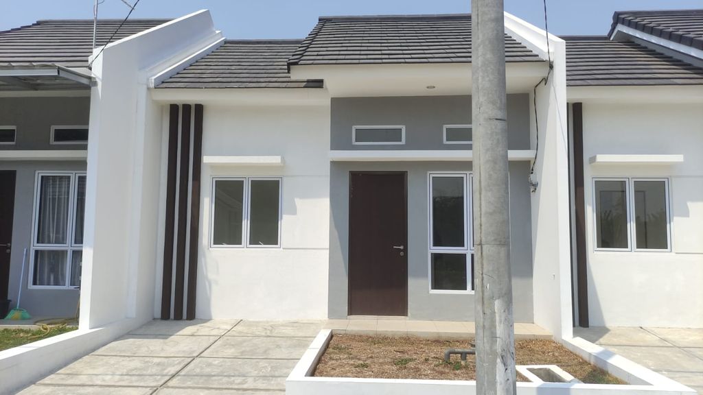 foto tampak rumah tipe B Blok I 18 perumahan Graha Mirai
