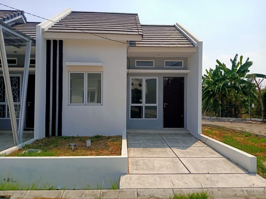 foto tampak rumah tipe E Blok I27 perumahan Graha Mirai