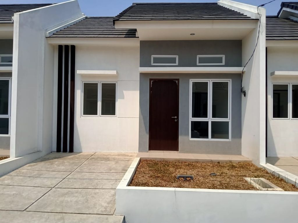 foto tampak rumah tipe B Blok H21 perumahan Graha Mirai
