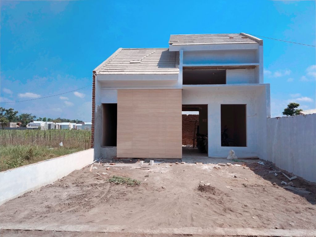 foto tampak rumah tipe 40 perumahan EMERALD RESIDENCE