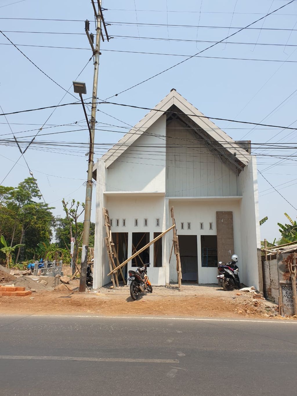 foto tampak rumah tipe 36/60 perumahan Graha Tembokrejo Asri