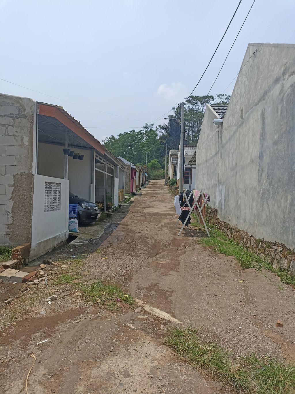 foto posisi tengah perumahan CIHAMPELAS RESIDENCE TAHAP 2