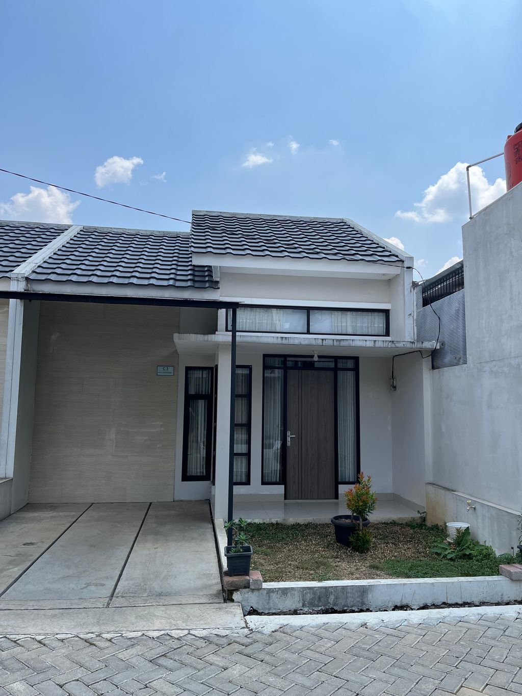 foto tampak rumah tipe 45 perumahan ROYAL KETIB REGENCY SUMEDANG