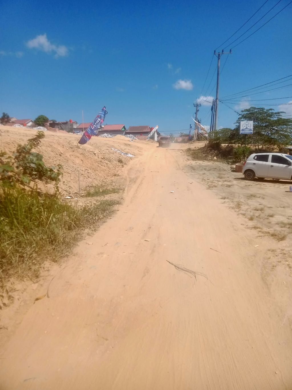 foto gerbang perumahan RESKITA HOMBIS