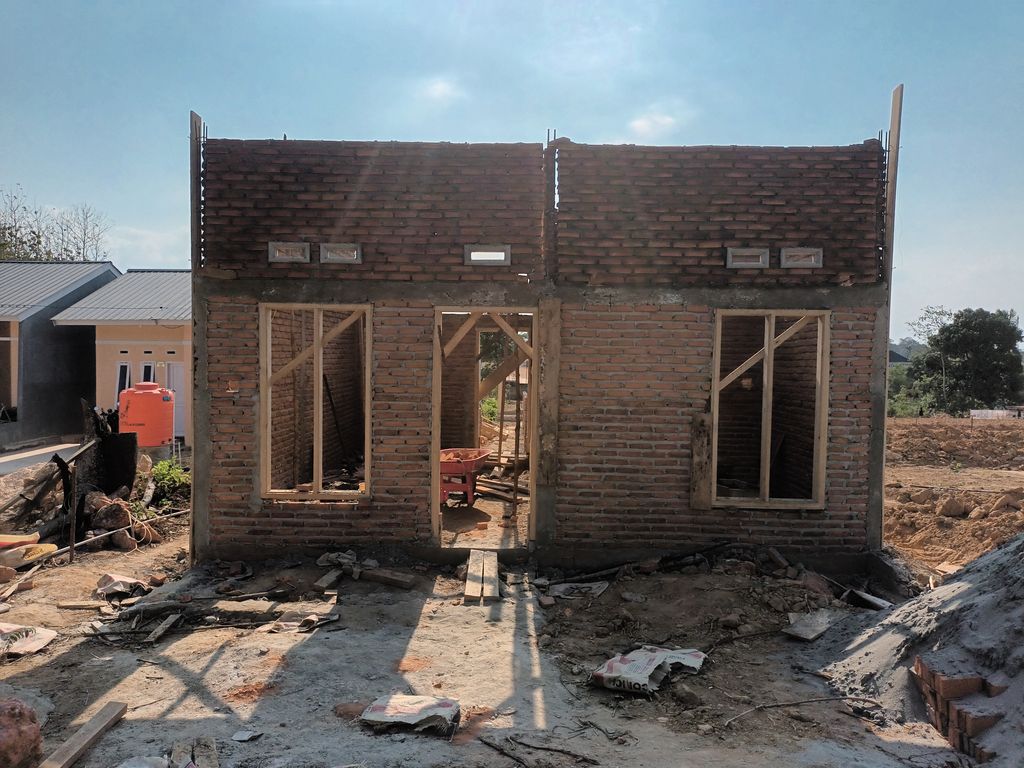 foto contoh rumah perumahan GRAND ANDIKA 8