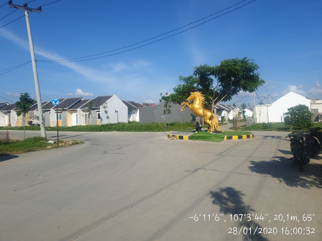 foto posisi tengah perumahan SUROPATI RESIDENCE 2023