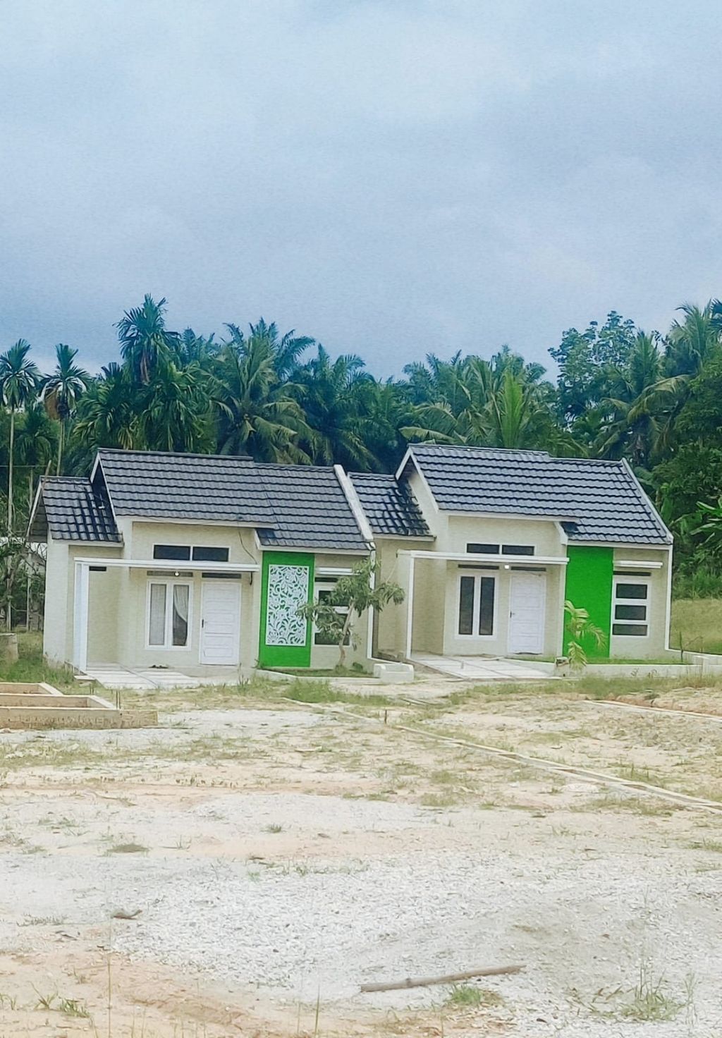 foto tampak rumah tipe 36 perumahan Citra Madani Residence