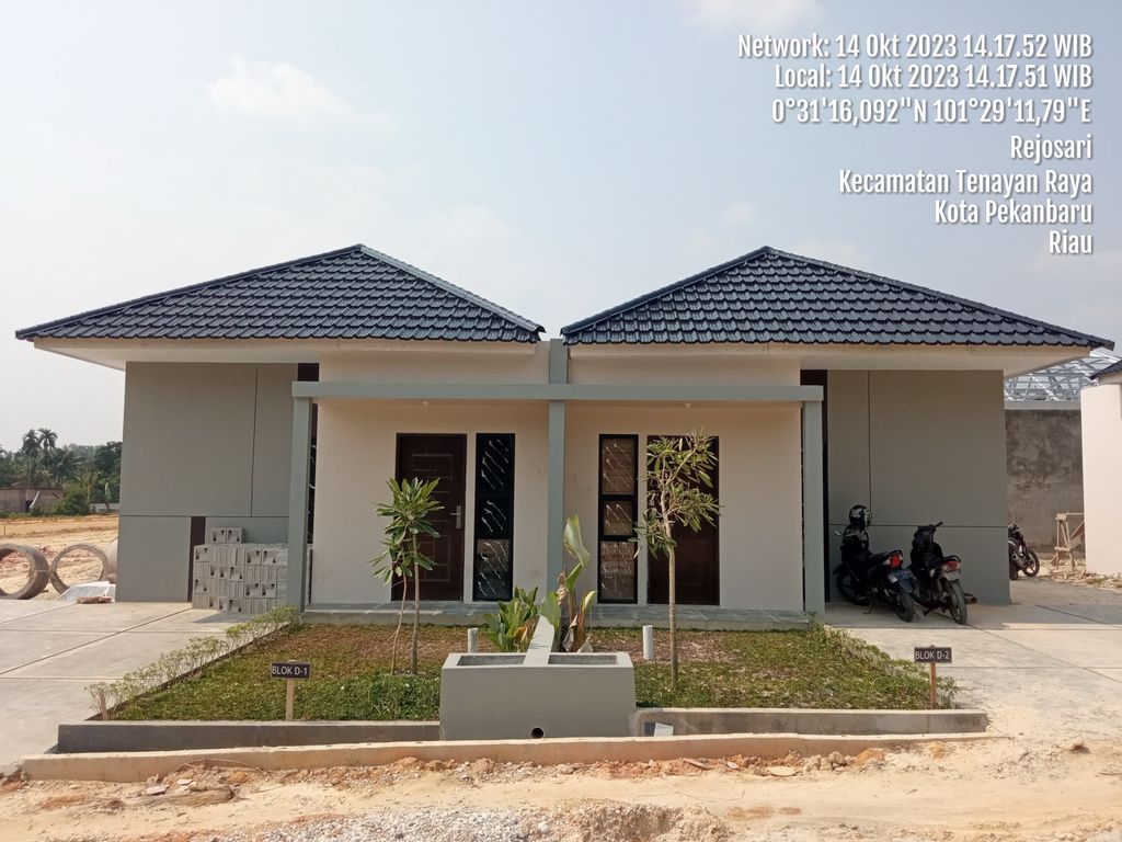 foto contoh rumah perumahan Puritama Village