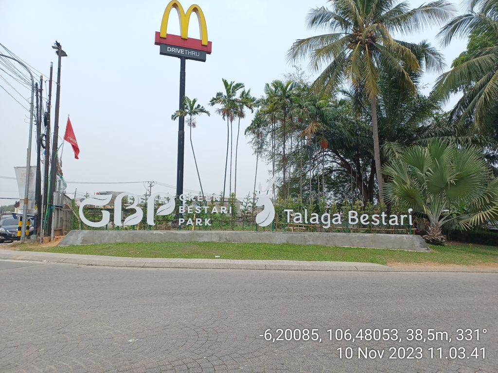 foto gerbang perumahan Talaga Bestari Harmony